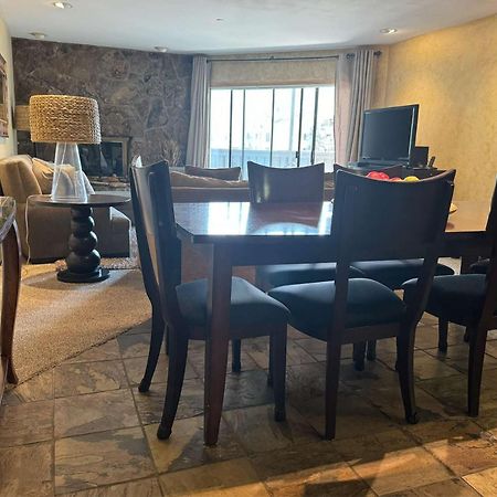 Best Location In The Heart Of Lions Head, Ski Lockers, Jacuzzi And Pool فيل المظهر الخارجي الصورة